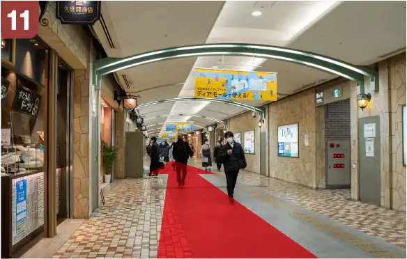 阪急大阪梅田駅3階改札からの道順a-11