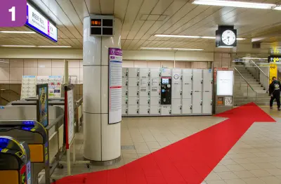 谷町線東梅田駅中央口改札を出たら左手側8・9出口方面の階段を目指します。