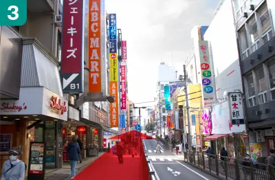 市営地下鉄横浜駅の出入り口を右手側に左折、パルナード通りを直進します。